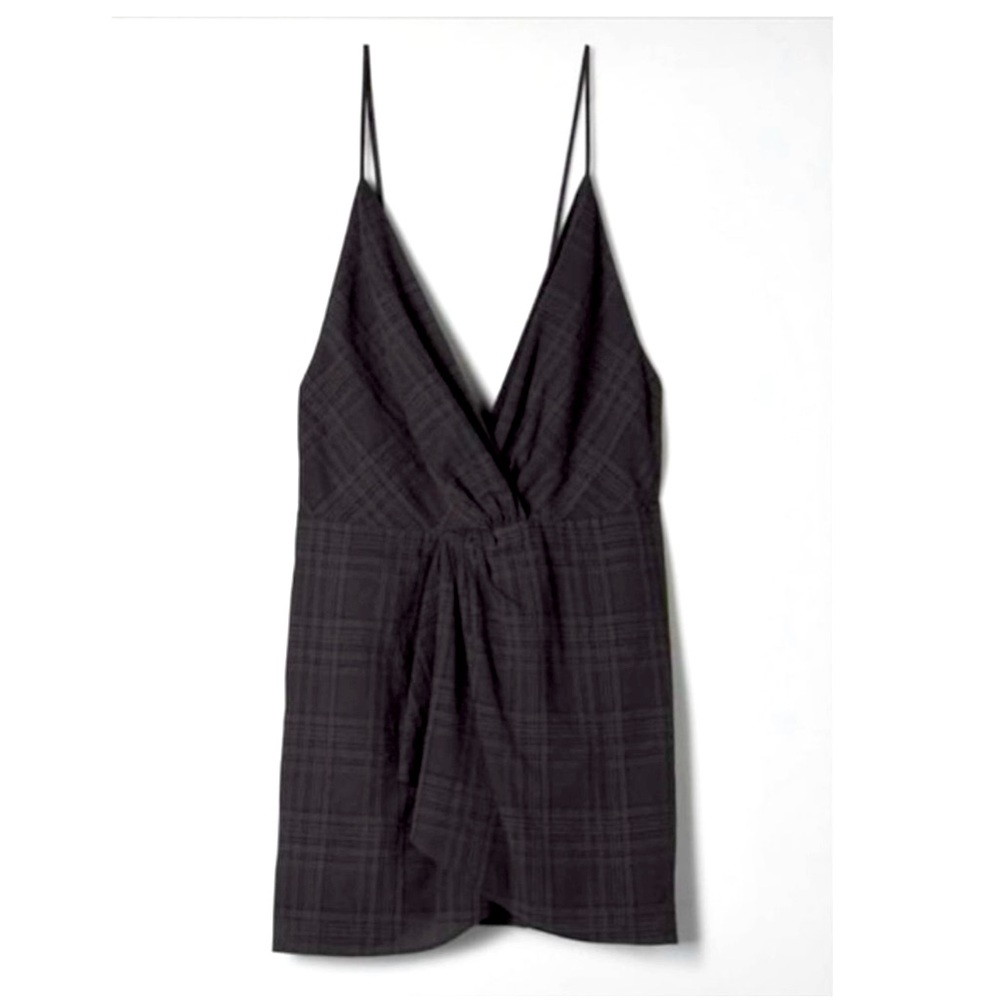 ARITZIA WILFRED Pursuit V-Neck Twist Camisole Black Plaid Skinny Straps Small